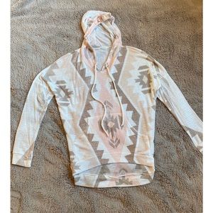 Enti Glamour Soft Lightweight Tribal Print Hoodie